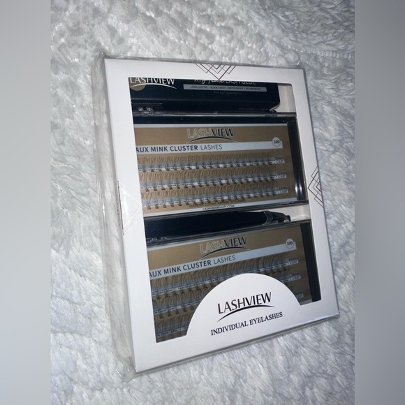 DIY Eyelash extensions/clusters NEW with glue and tweezers - Picture 3 of 5